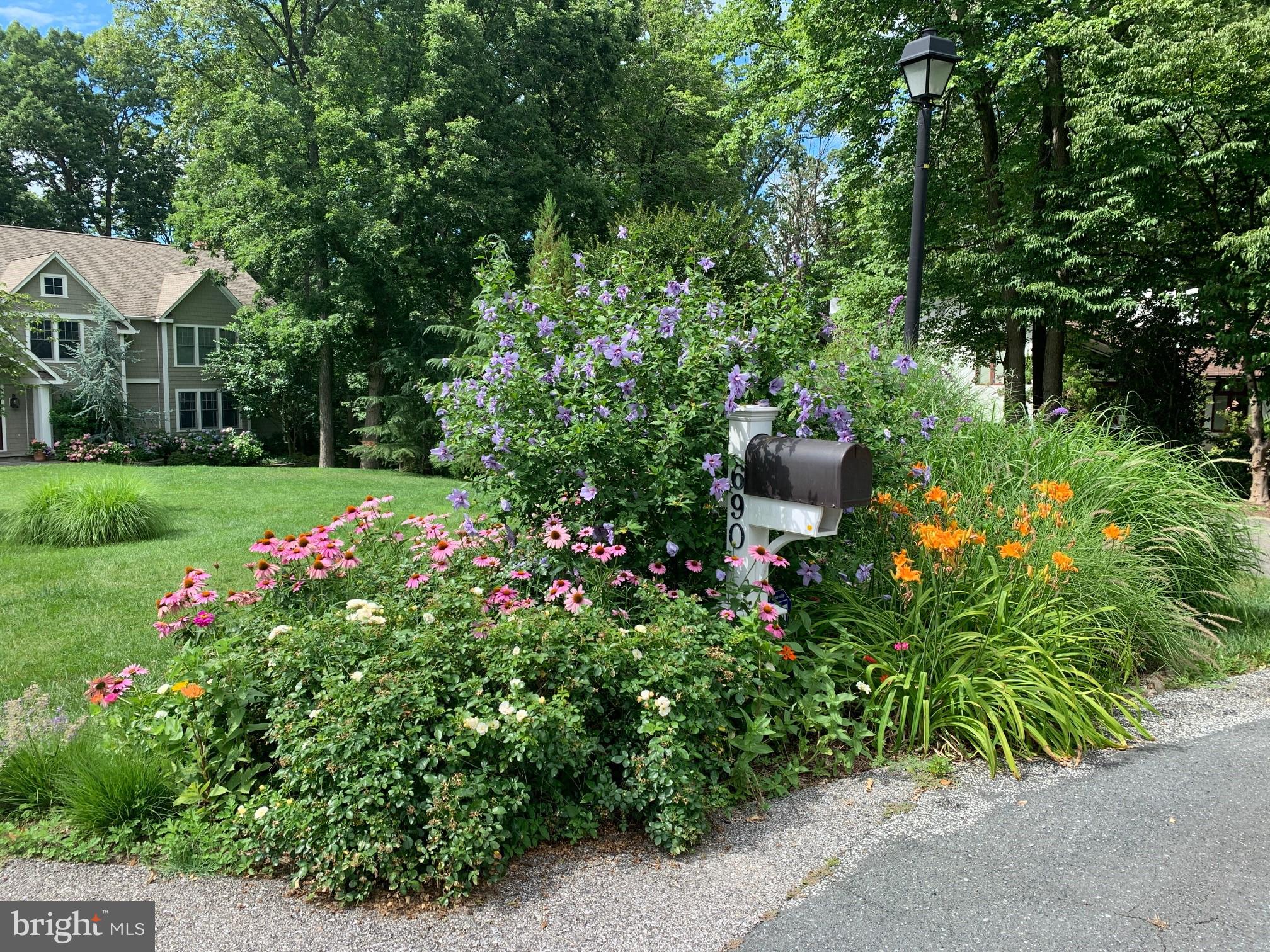 HARBOR HILLS - Residential