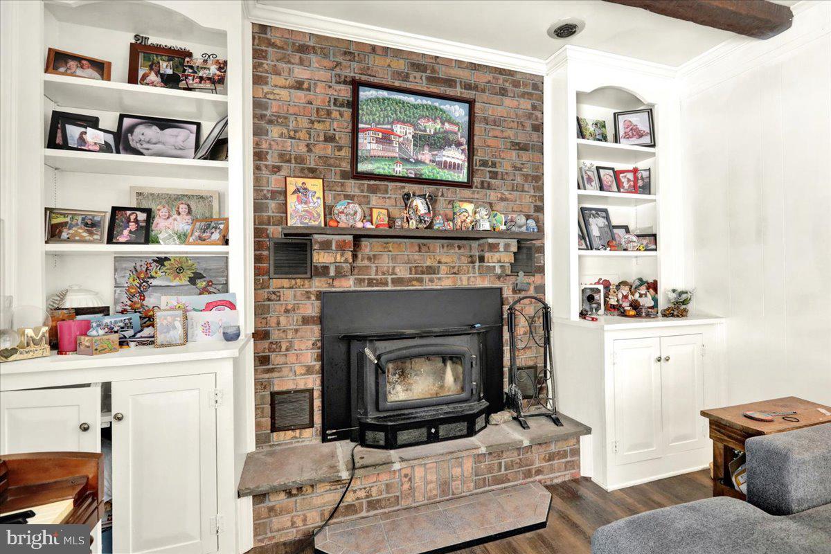 WOODRIDGE - Residential