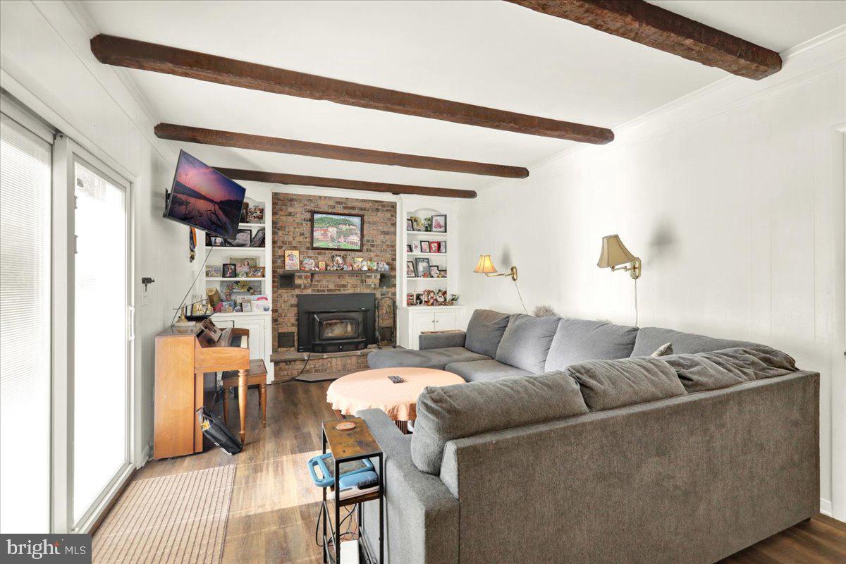 WOODRIDGE - Residential