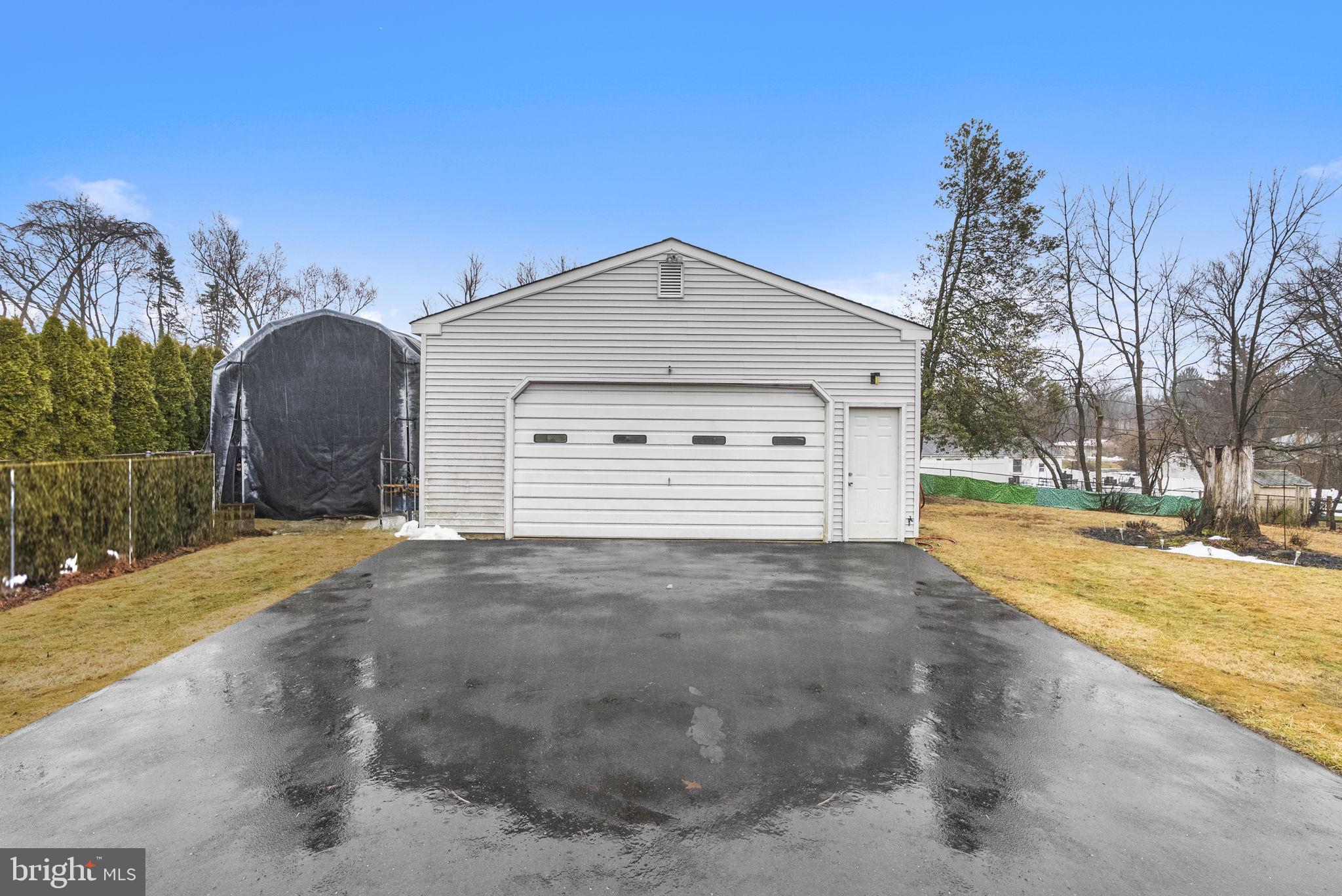 CASEY HILLS - Residential