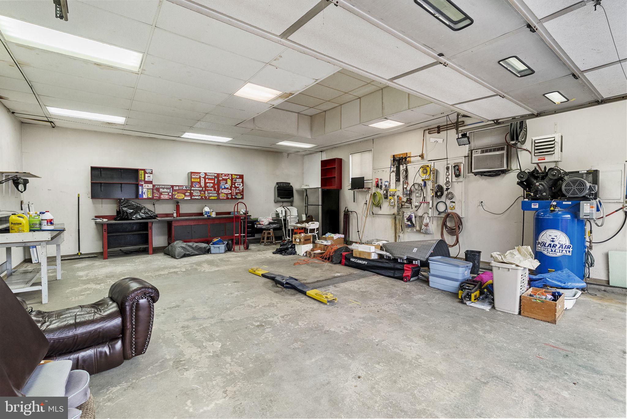 CASEY HILLS - Residential