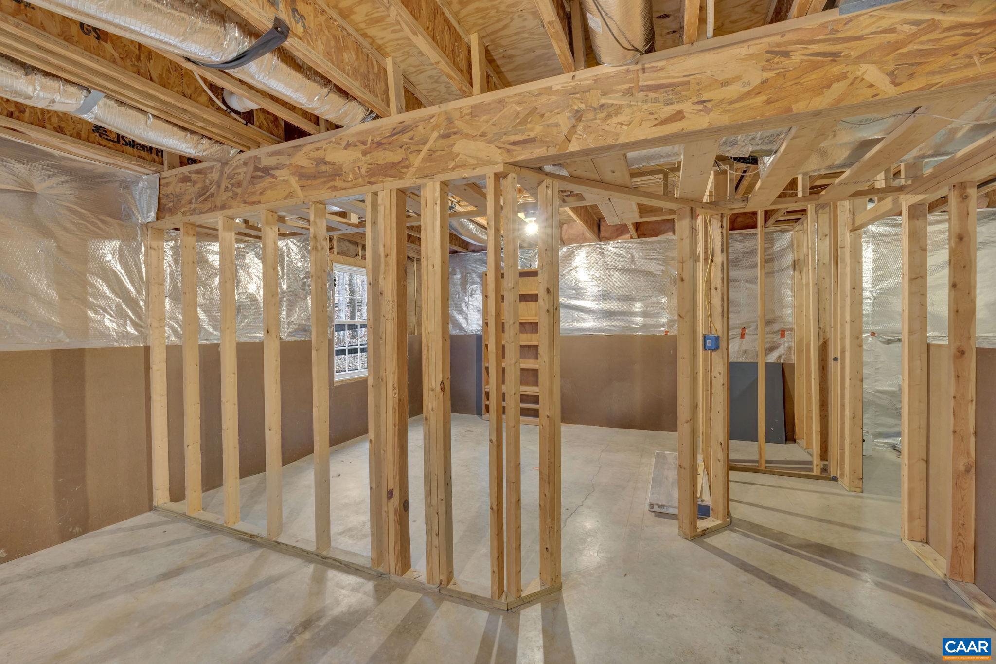 LAKE MONTICELLO - Residential