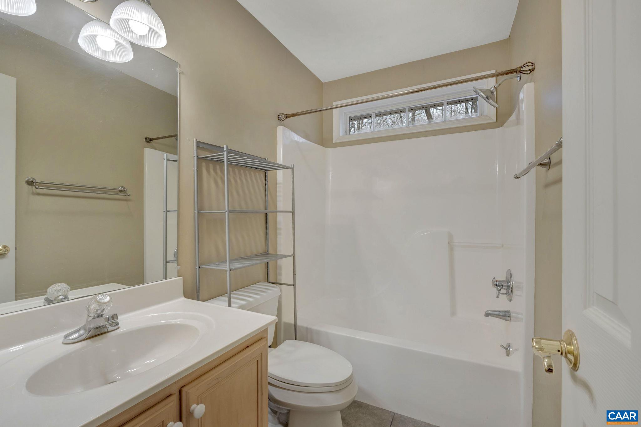 LAKE MONTICELLO - Residential