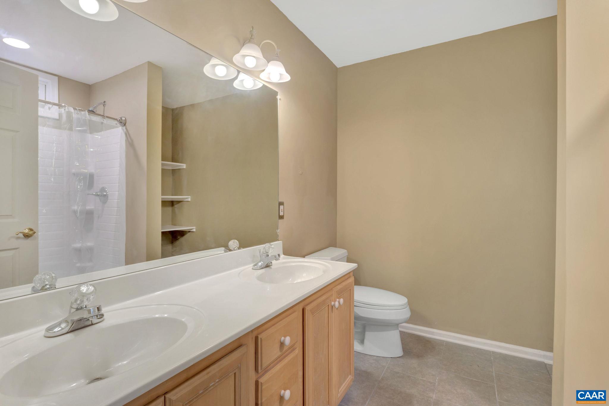 LAKE MONTICELLO - Residential