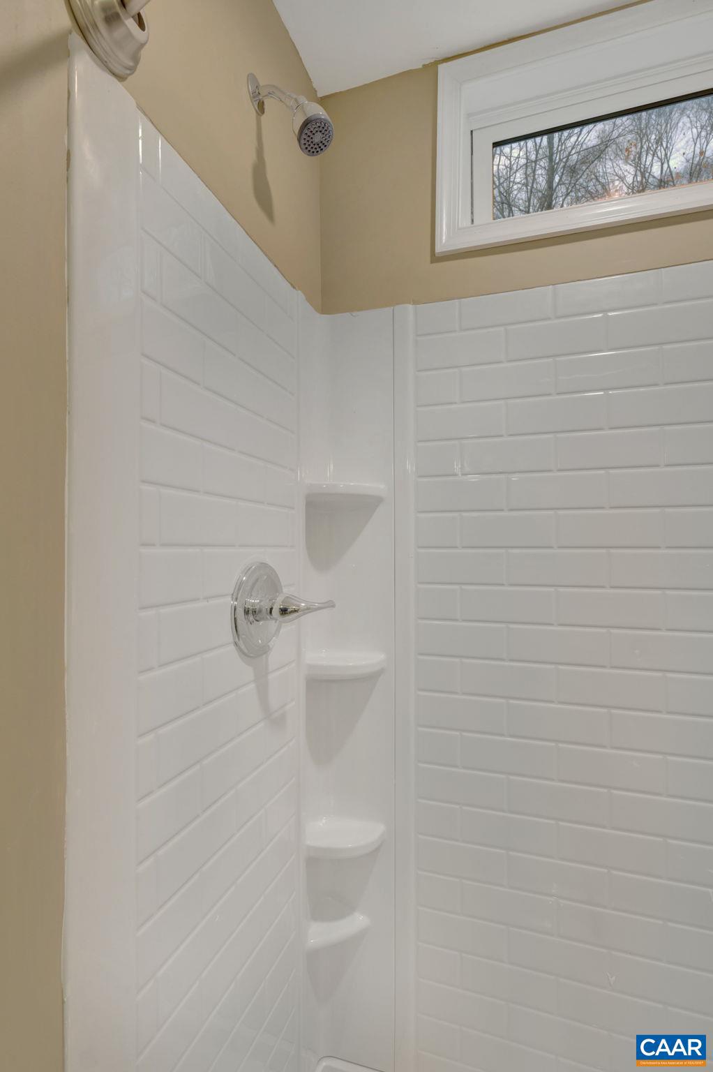 LAKE MONTICELLO - Residential