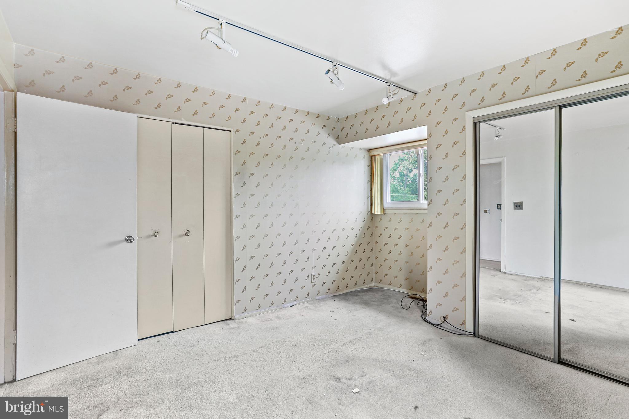 THE WOODLANDS - Residential