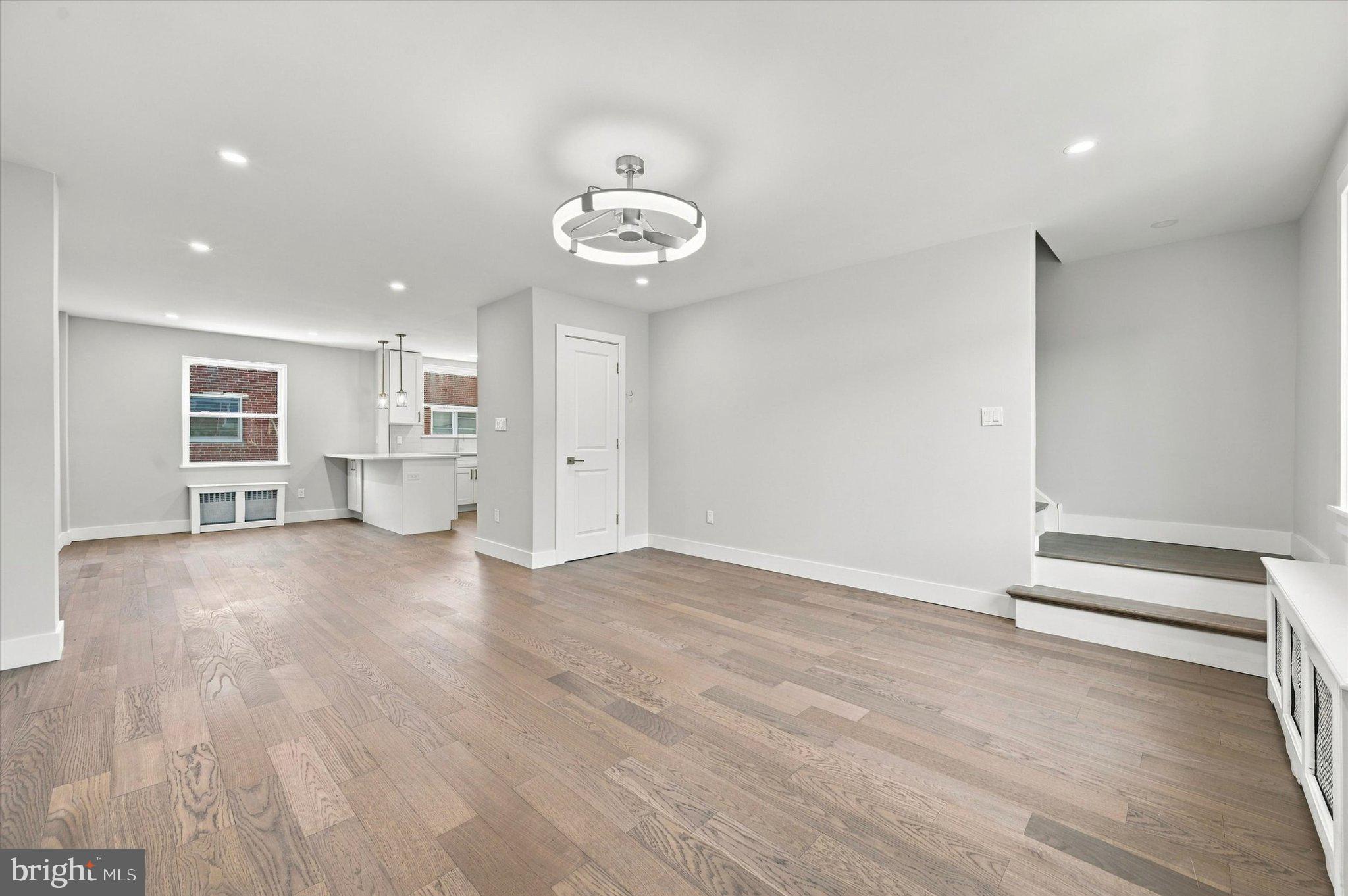 1325 BARNETT STREET