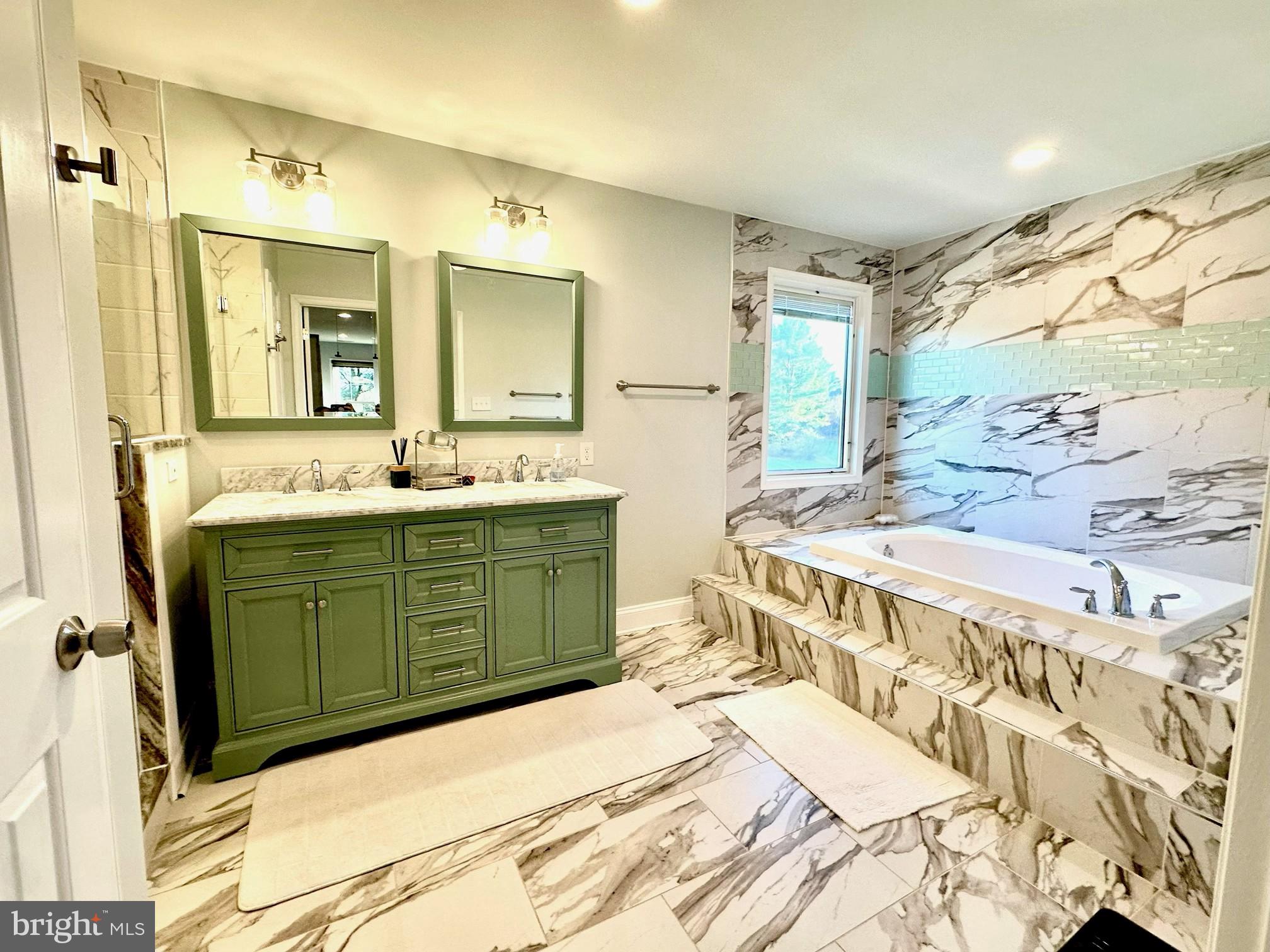 GOSHEN - Residential