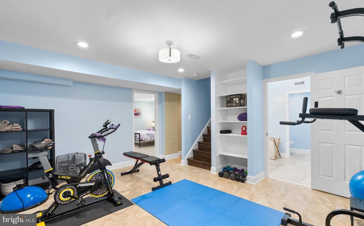 GOSHEN - Residential