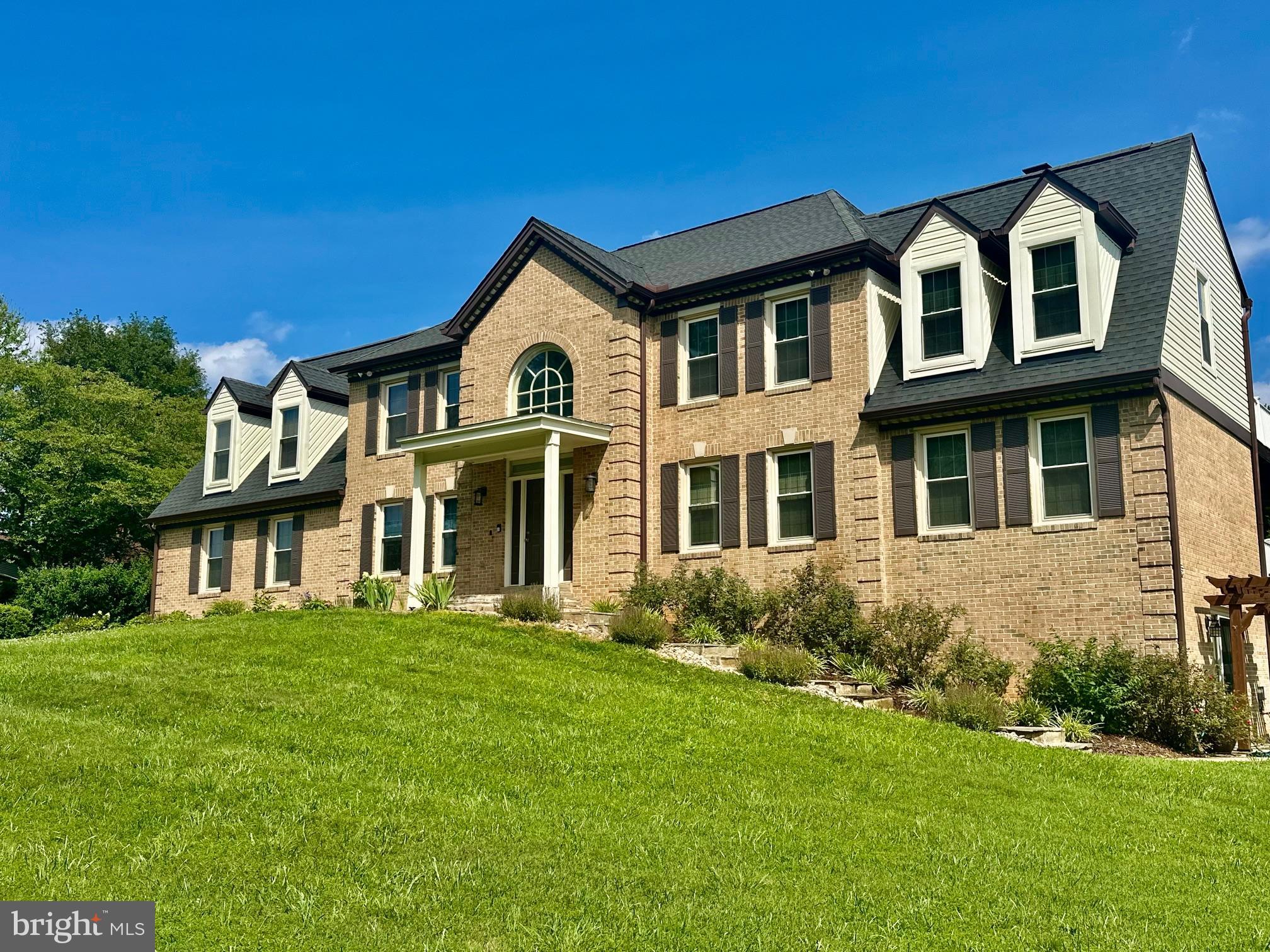 8620 STABLEVIEW COURT