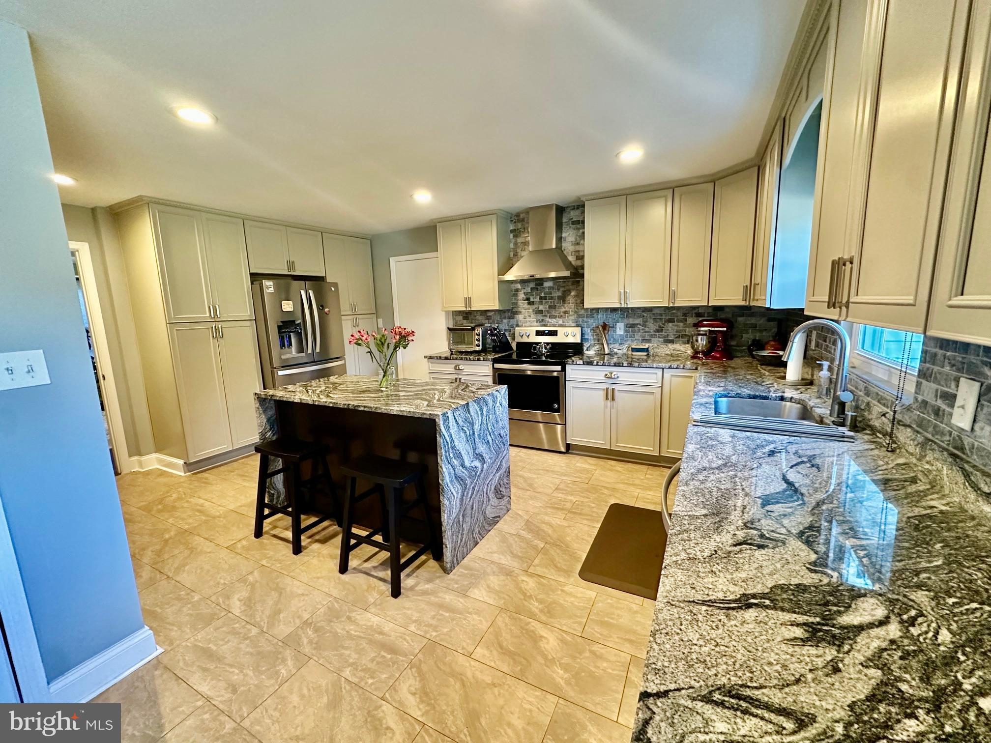 GOSHEN - Residential