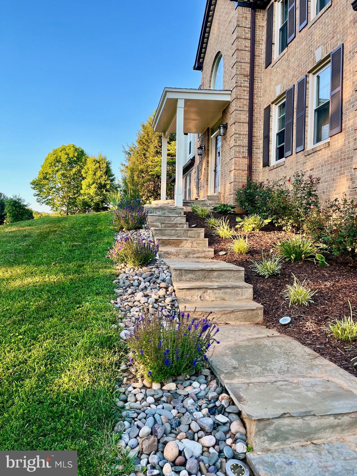 8620 STABLEVIEW COURT