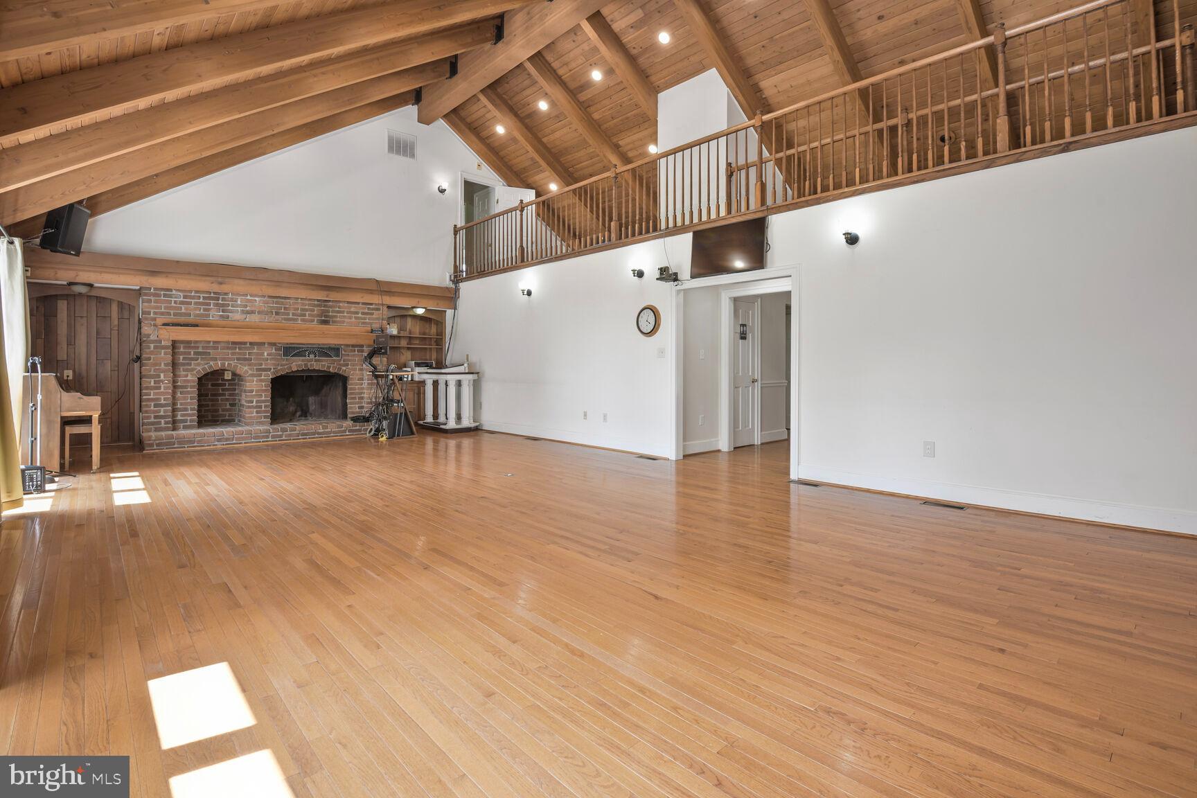 OLNEY OUTSIDE - Residential