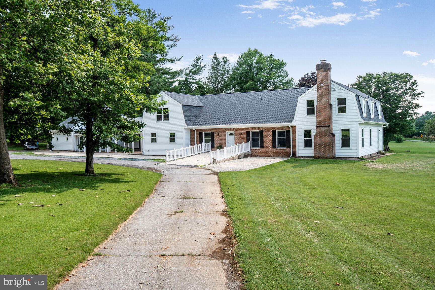 5716 DUN HORSE LANE