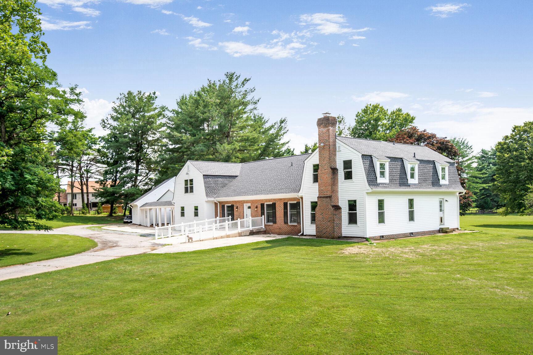 5716 DUN HORSE LANE