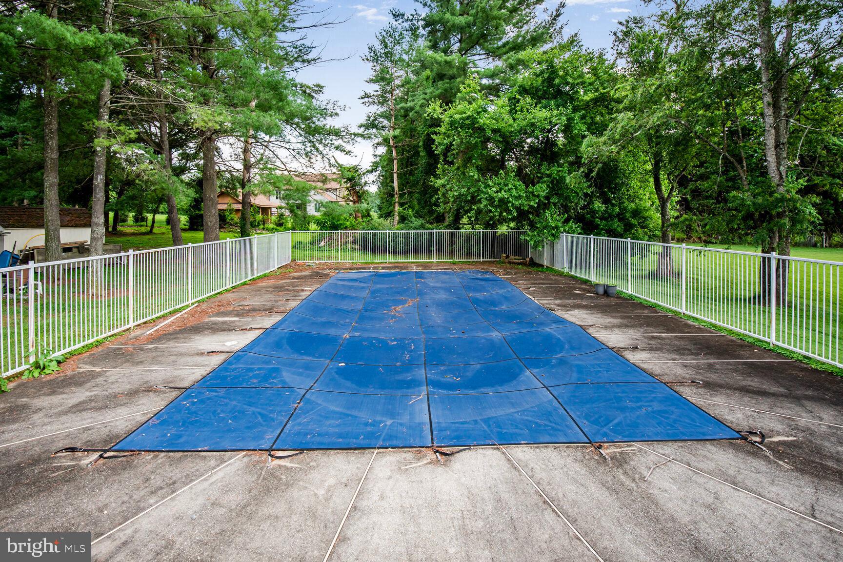 OLNEY OUTSIDE - Residential