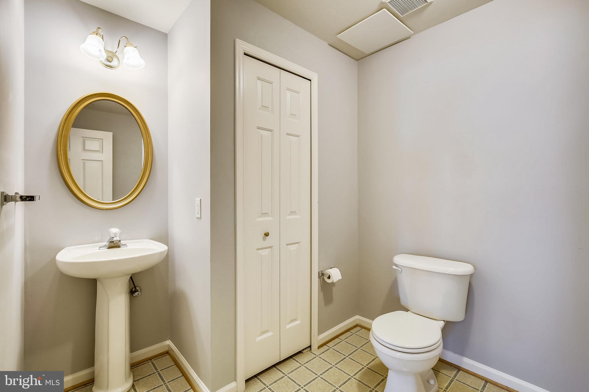 WELLINGTON TRACE - Residential