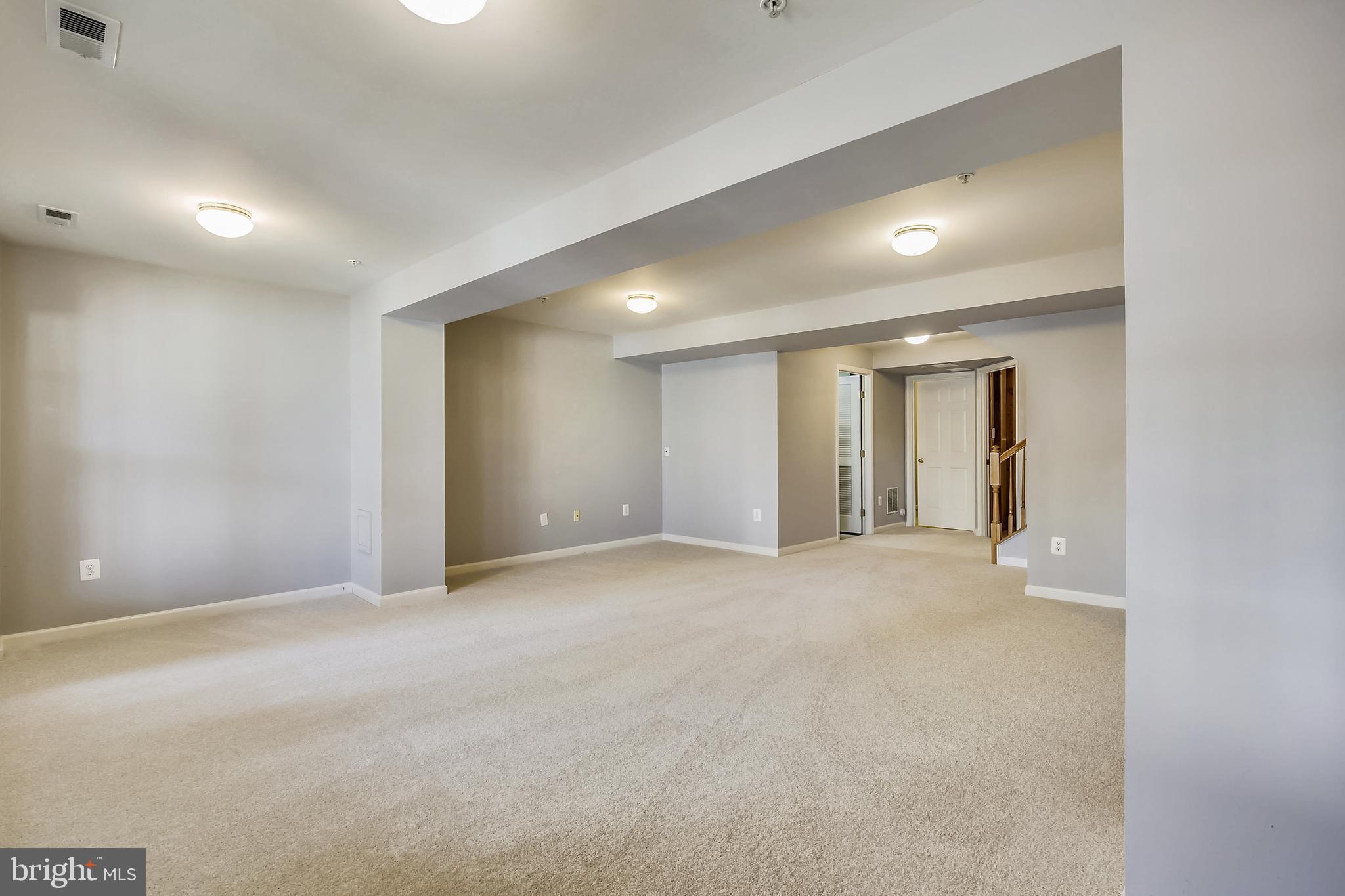 WELLINGTON TRACE - Residential