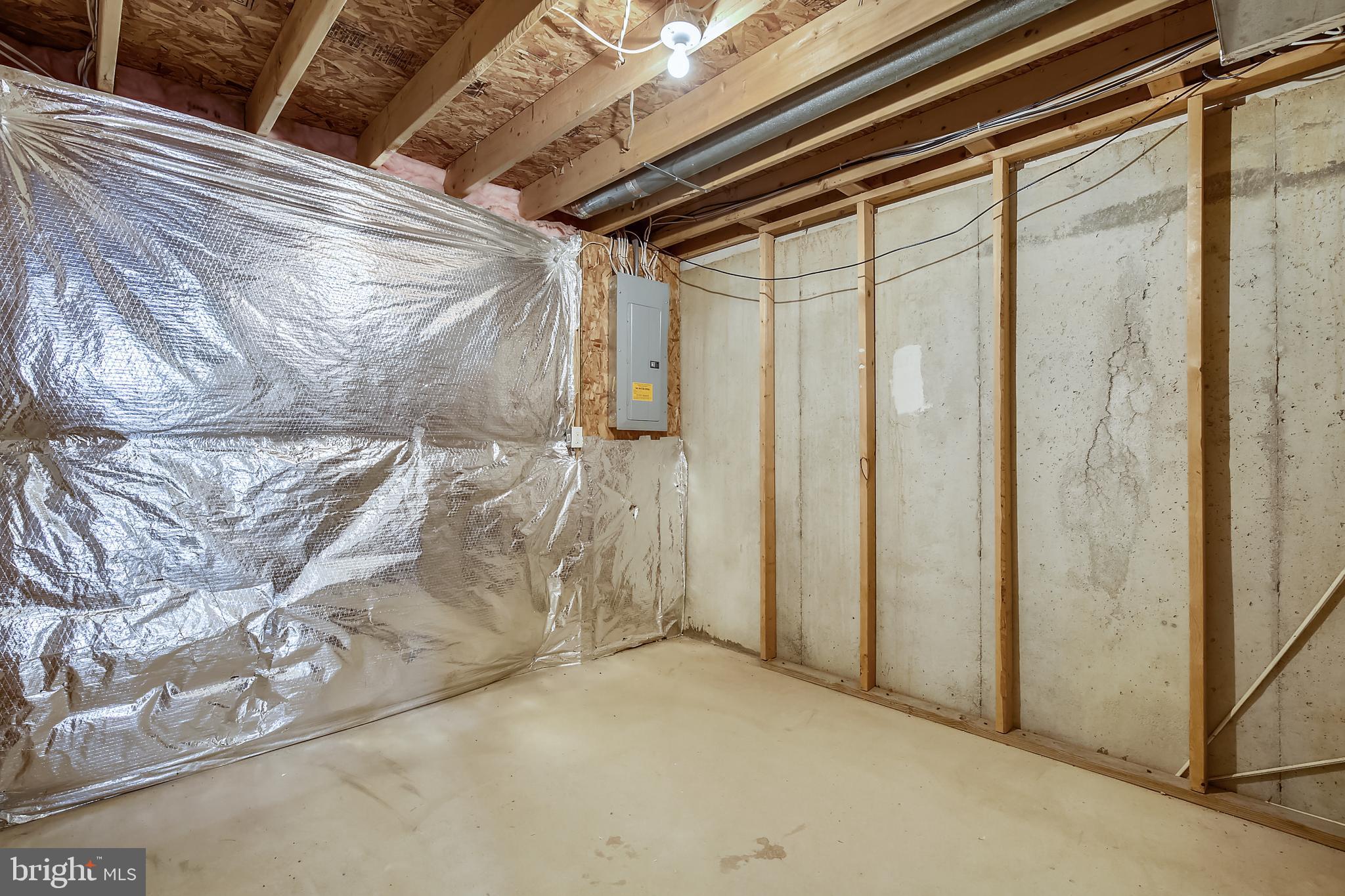 WELLINGTON TRACE - Residential