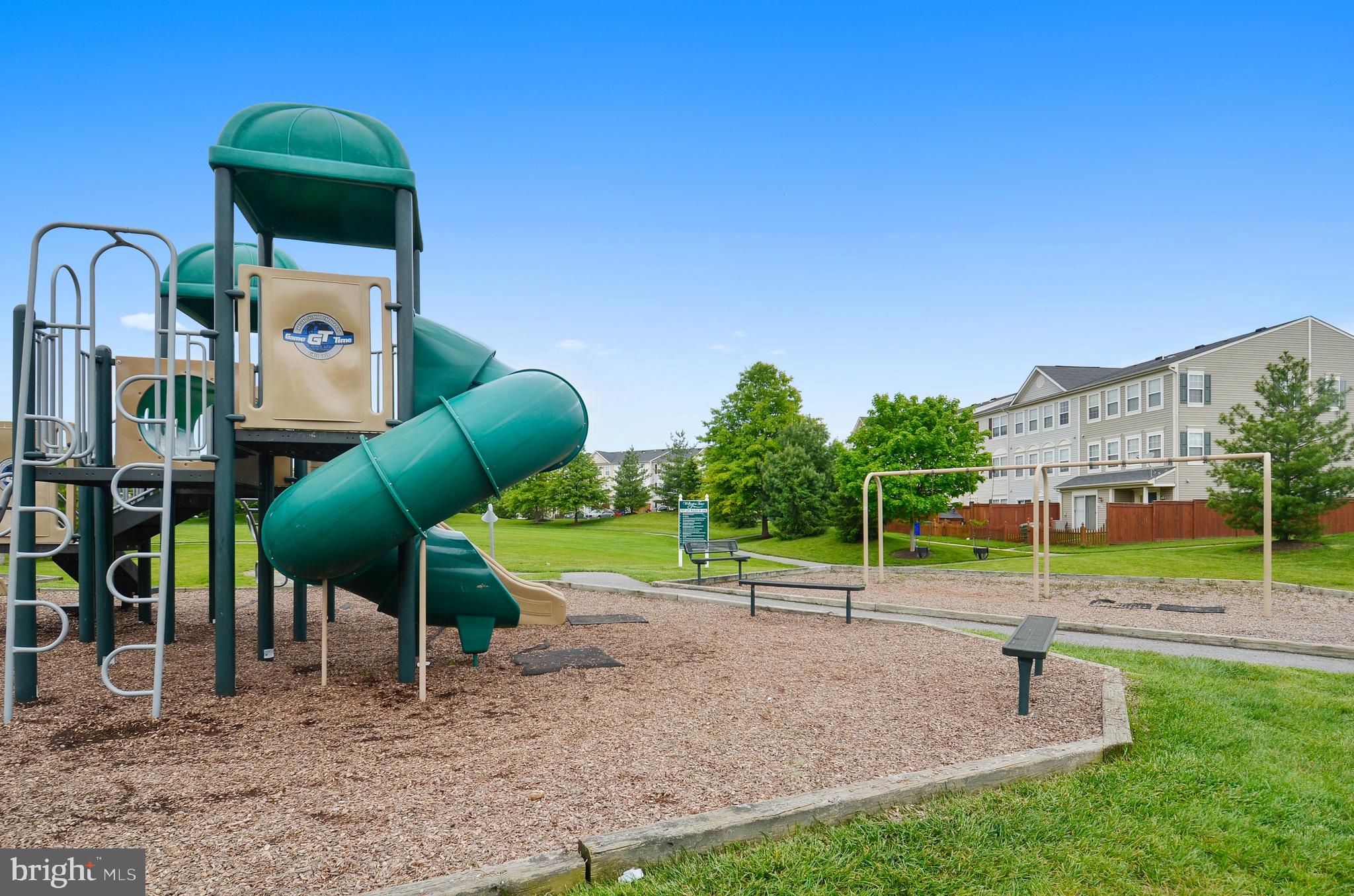 WELLINGTON TRACE - Residential