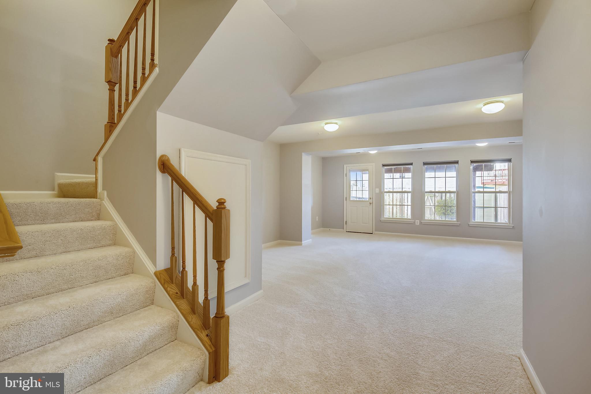 WELLINGTON TRACE - Residential