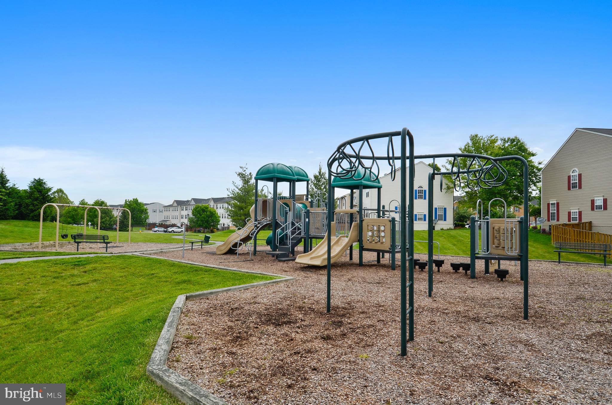 WELLINGTON TRACE - Residential