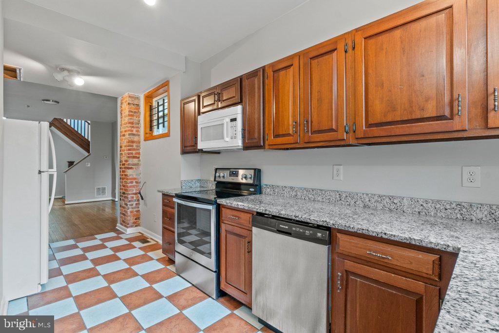 CHARLES VILLAGE - Residential