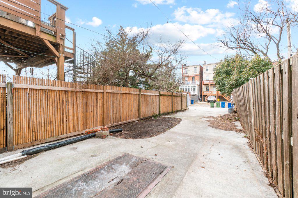 CHARLES VILLAGE - Residential