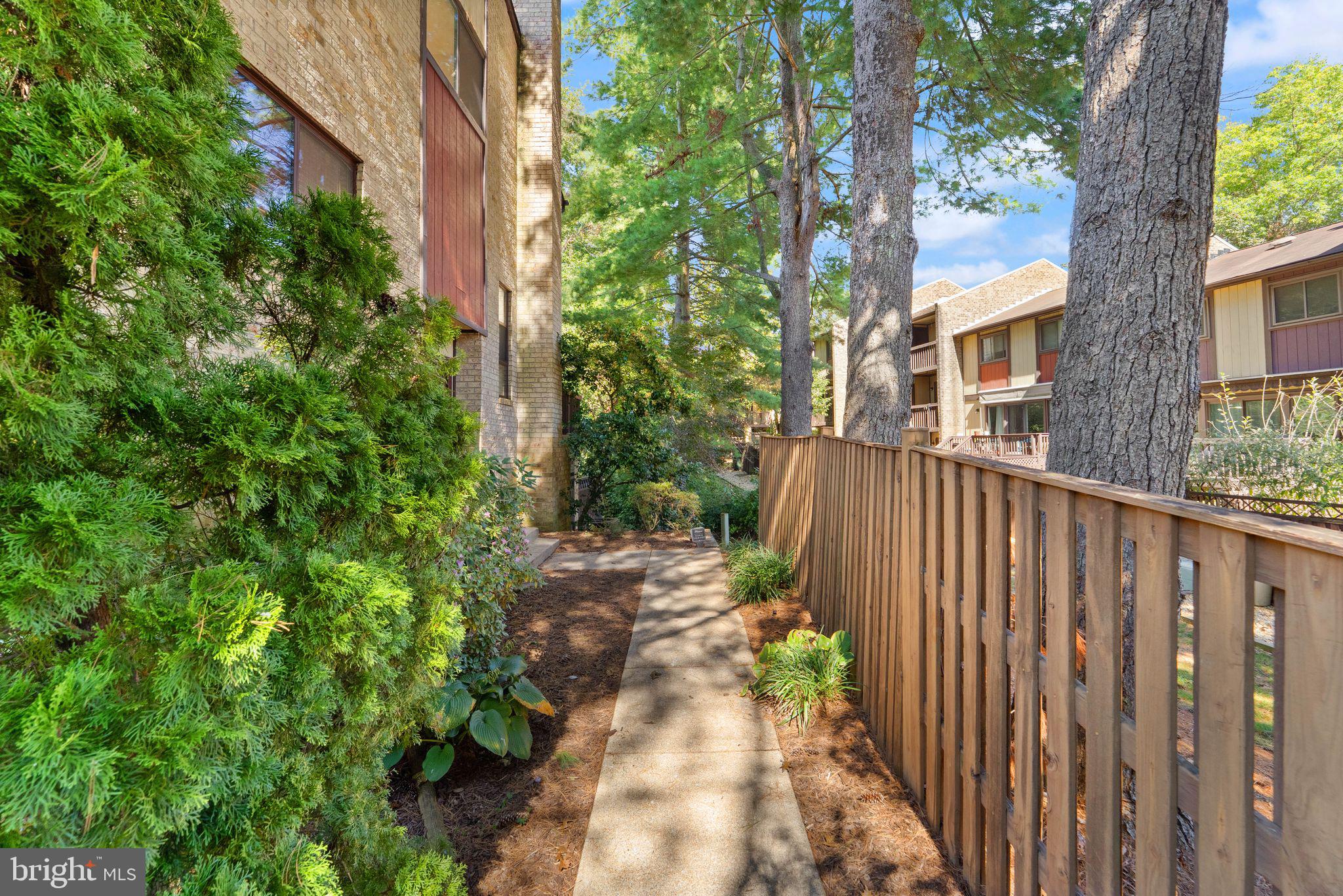 4700 DEER RUN COURT