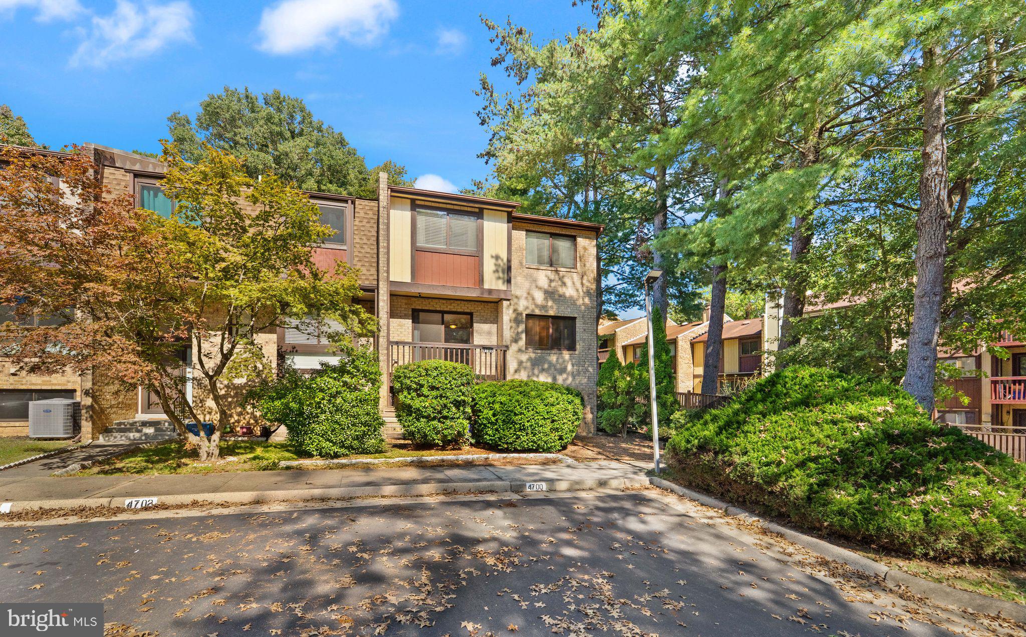4700 DEER RUN COURT