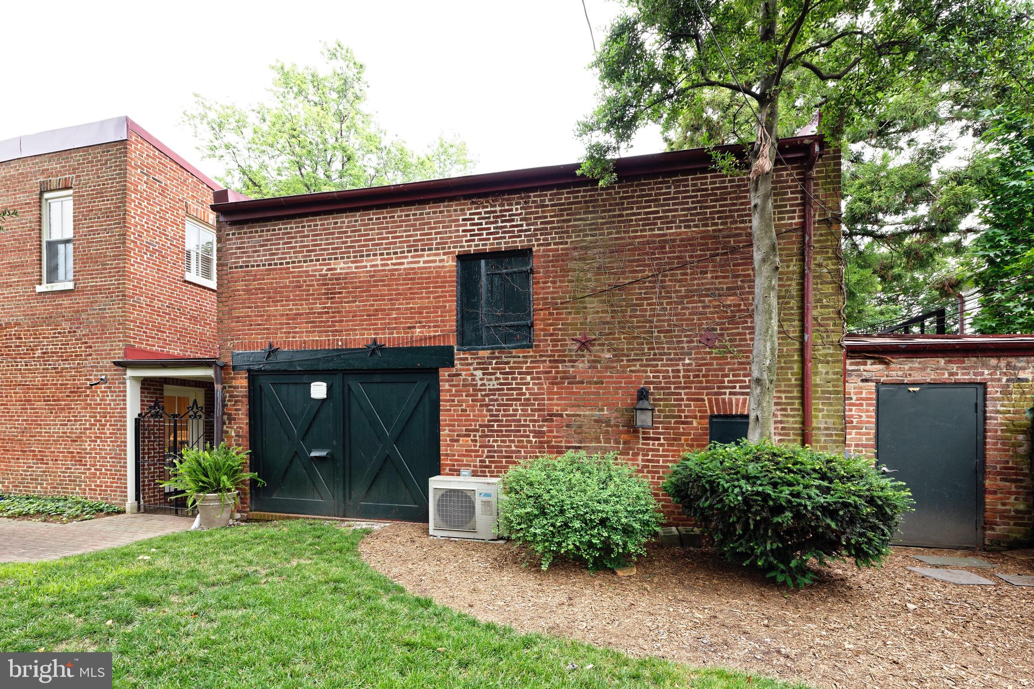 OLD TOWN SE QUADRANT - Residential