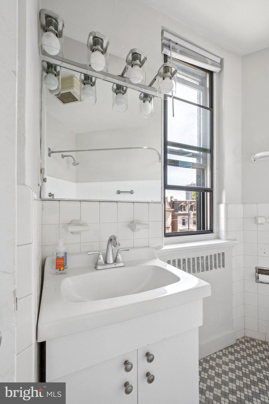 ART MUSEUM AREA - Residential