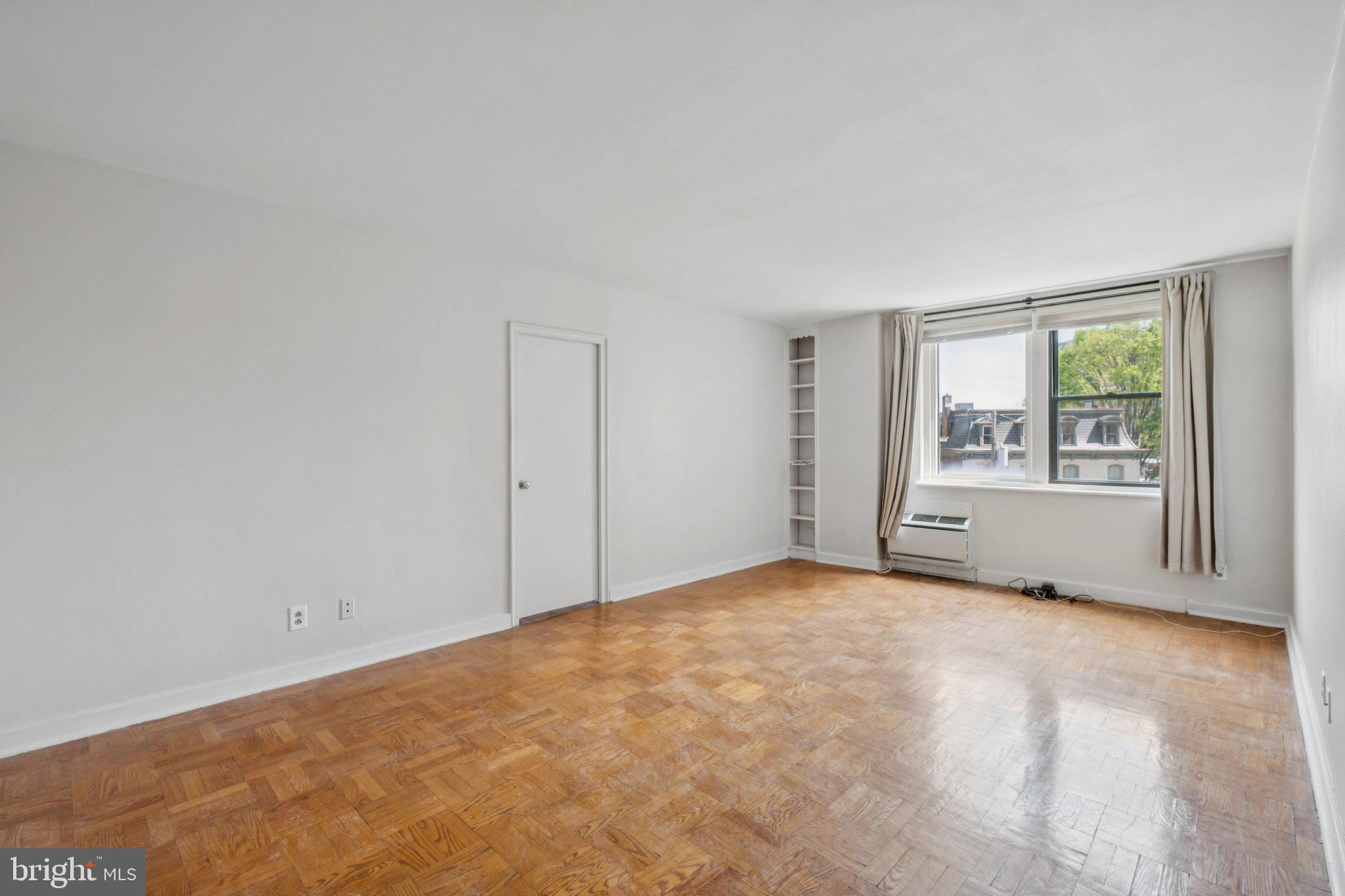 ART MUSEUM AREA - Residential