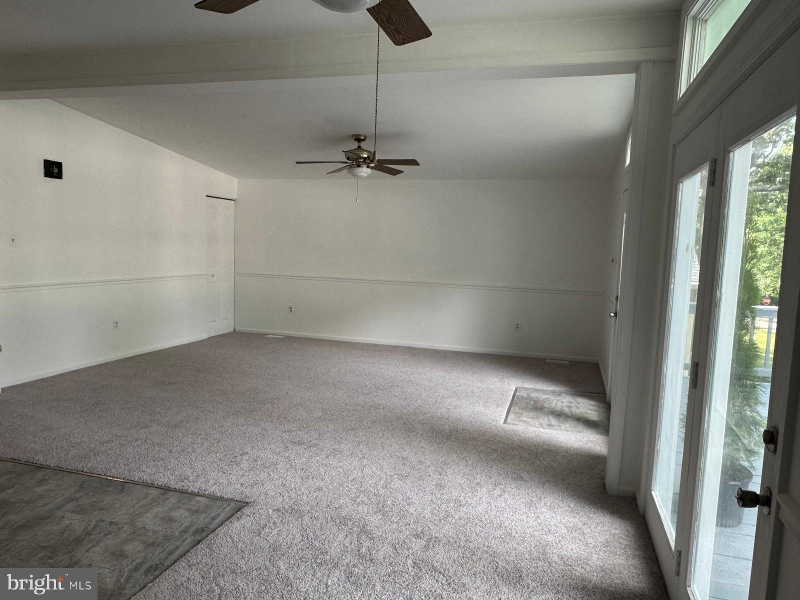 WHITE SANDS - Residential