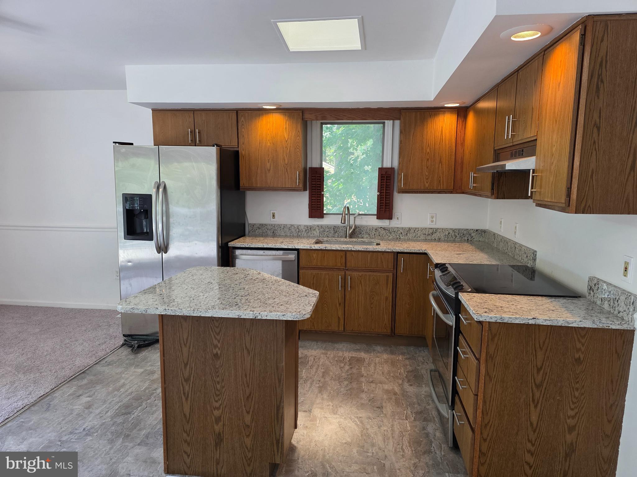 WHITE SANDS - Residential