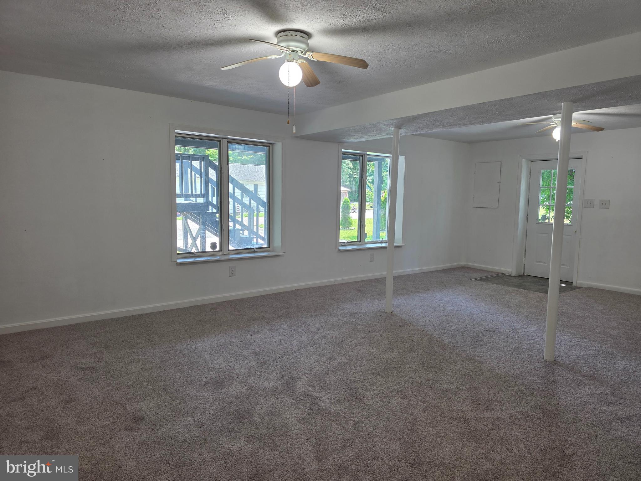 WHITE SANDS - Residential