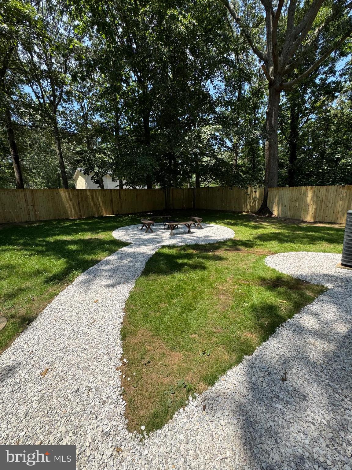 WHITE SANDS - Residential