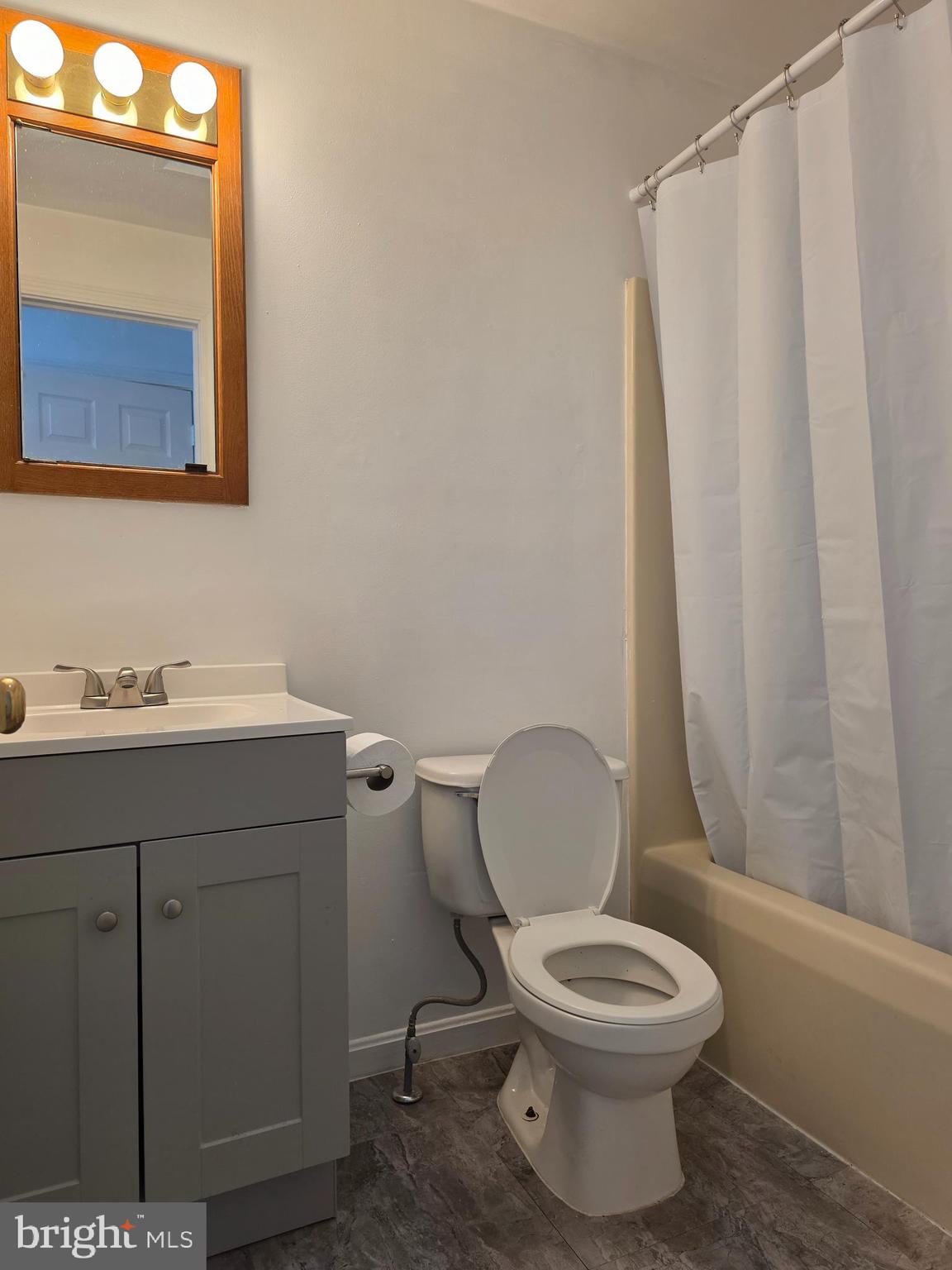 WHITE SANDS - Residential