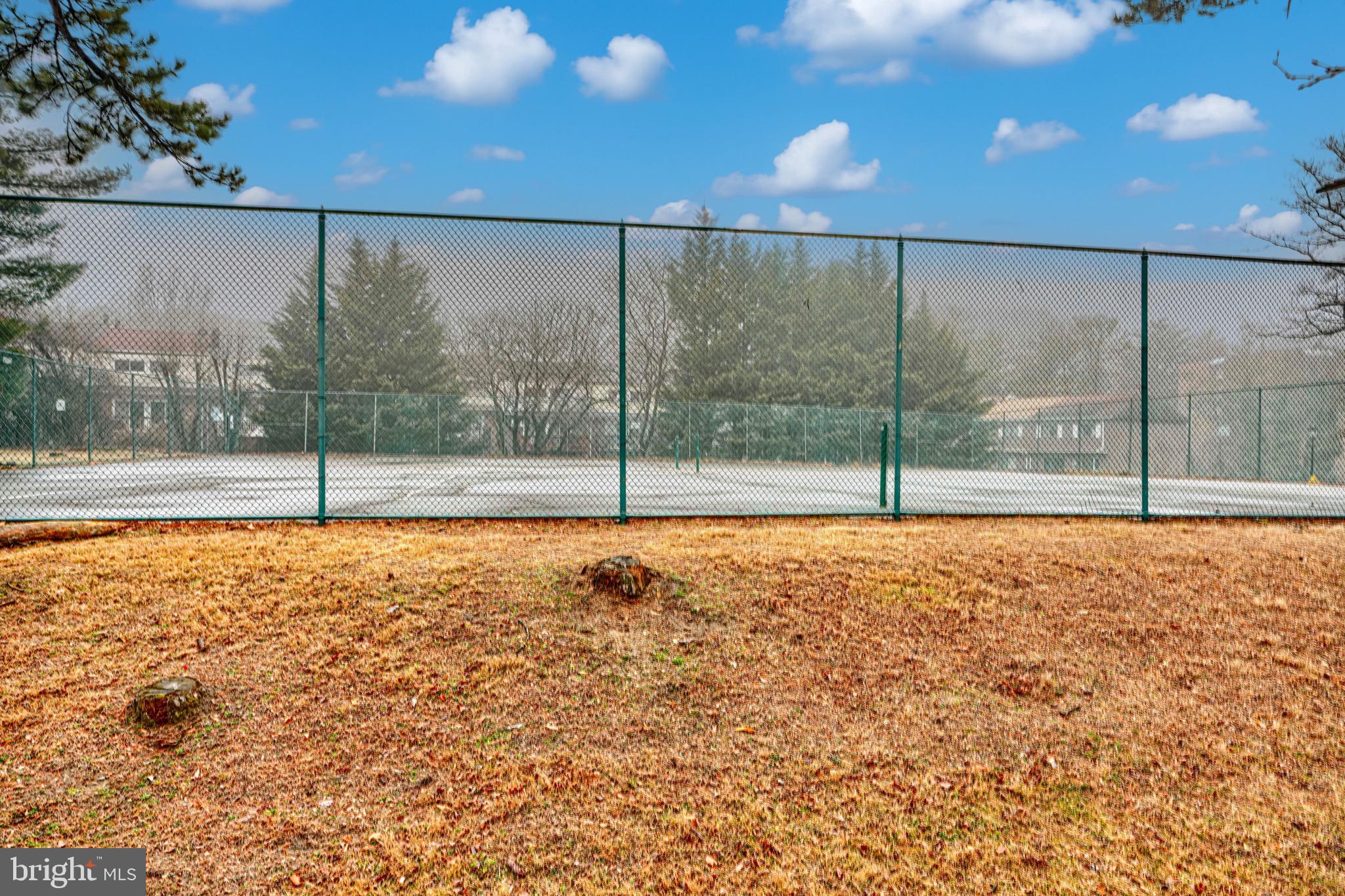 ROCKLAND RUN - Residential