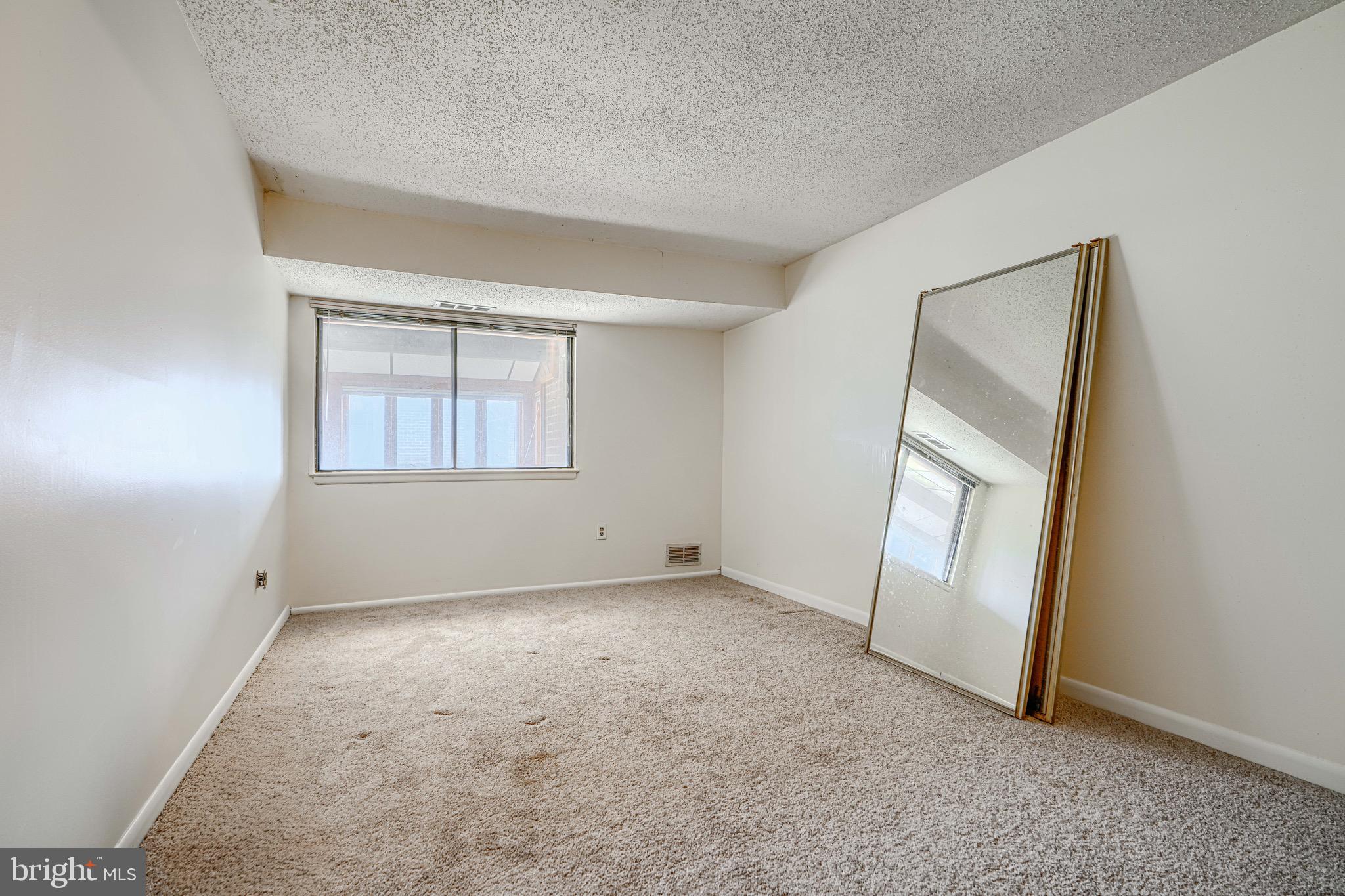 ROCKLAND RUN - Residential