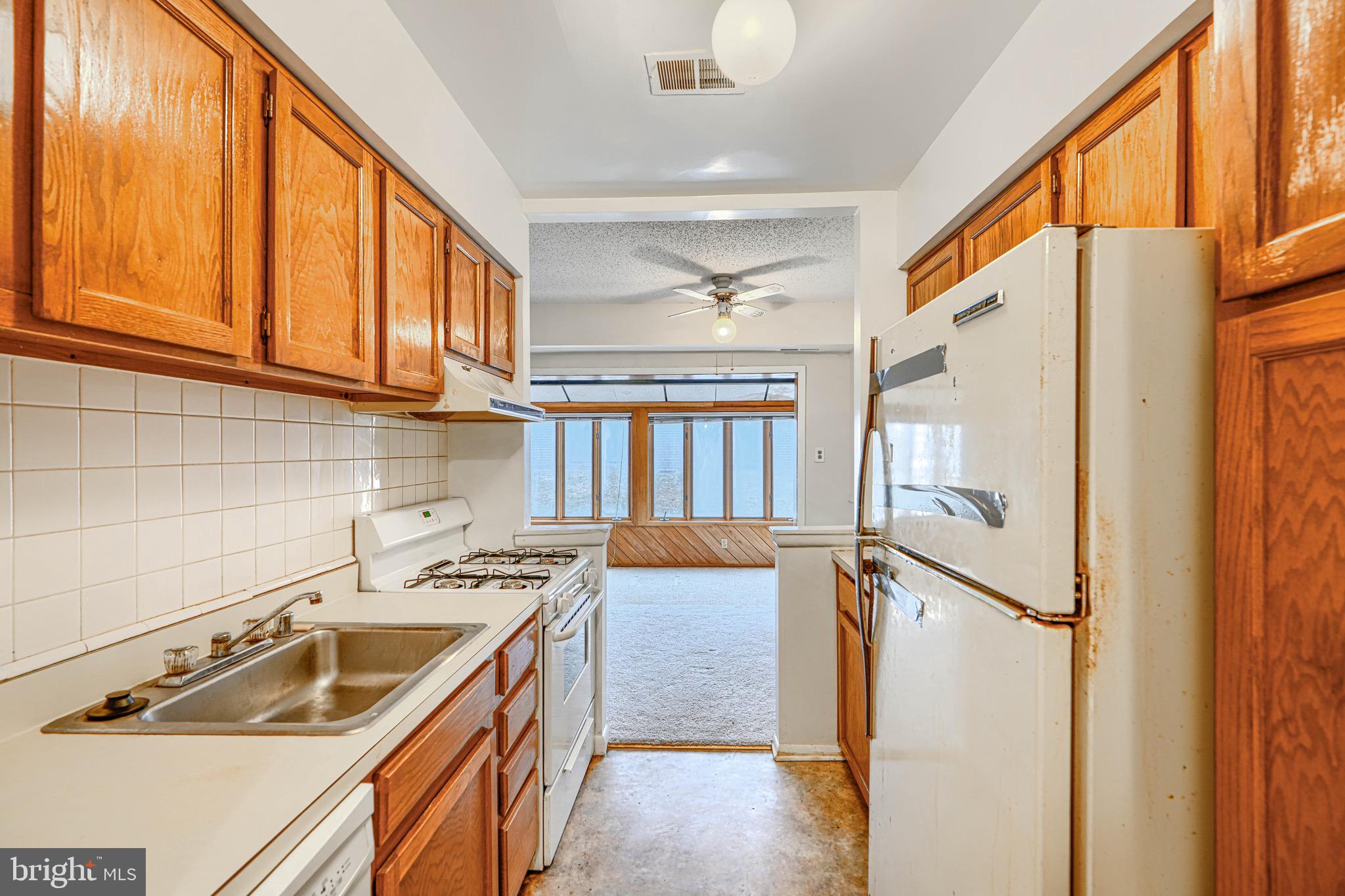 ROCKLAND RUN - Residential