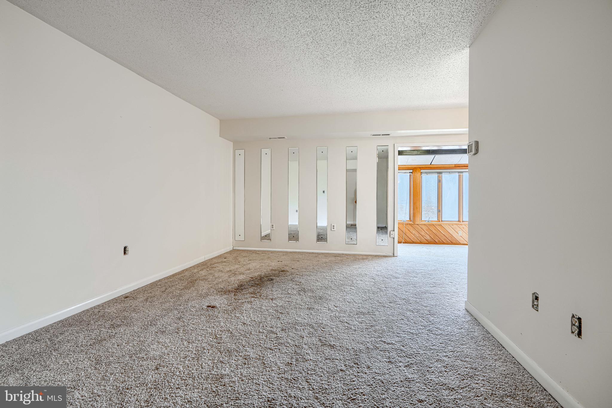 ROCKLAND RUN - Residential