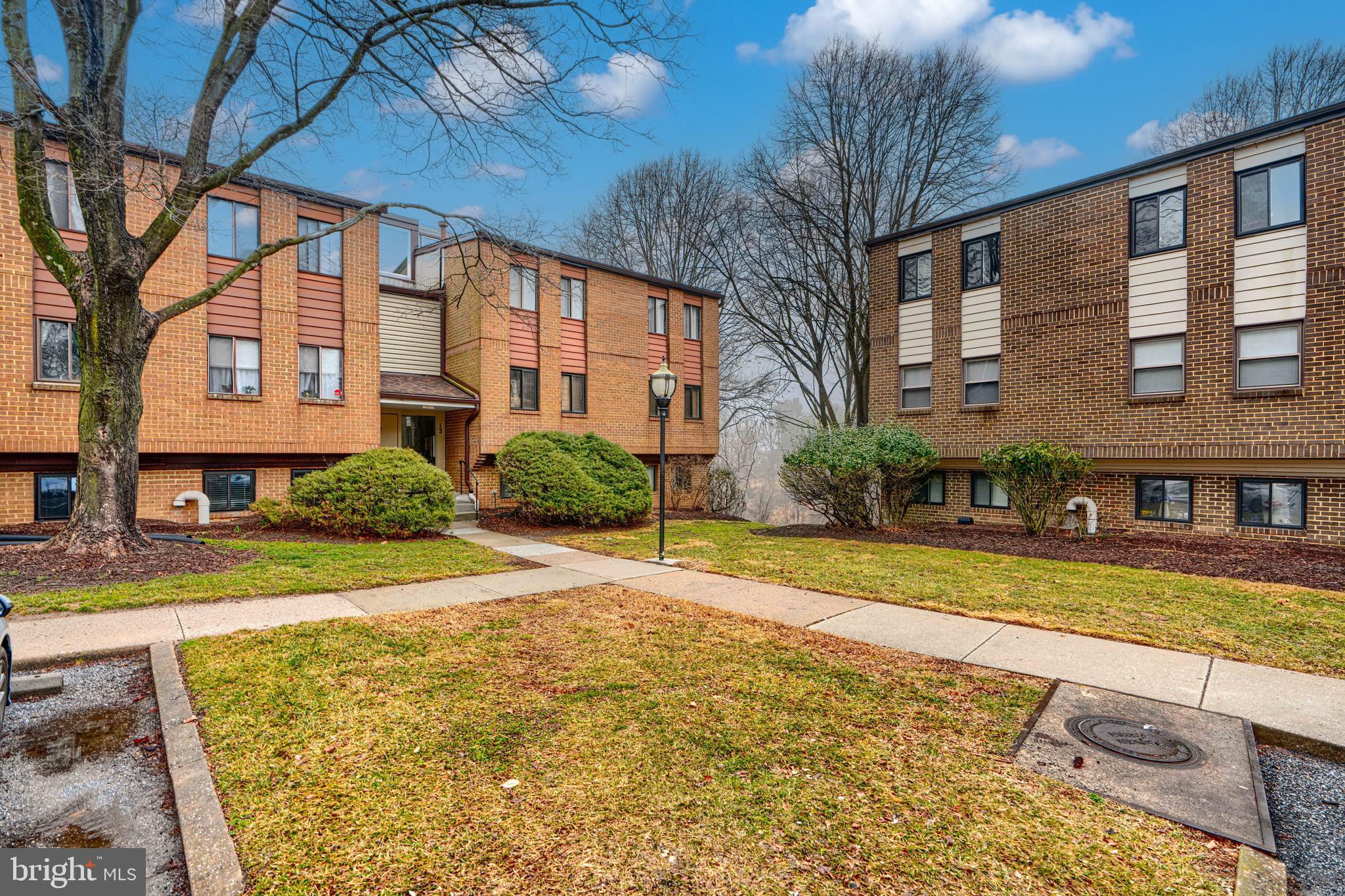 ROCKLAND RUN - Residential