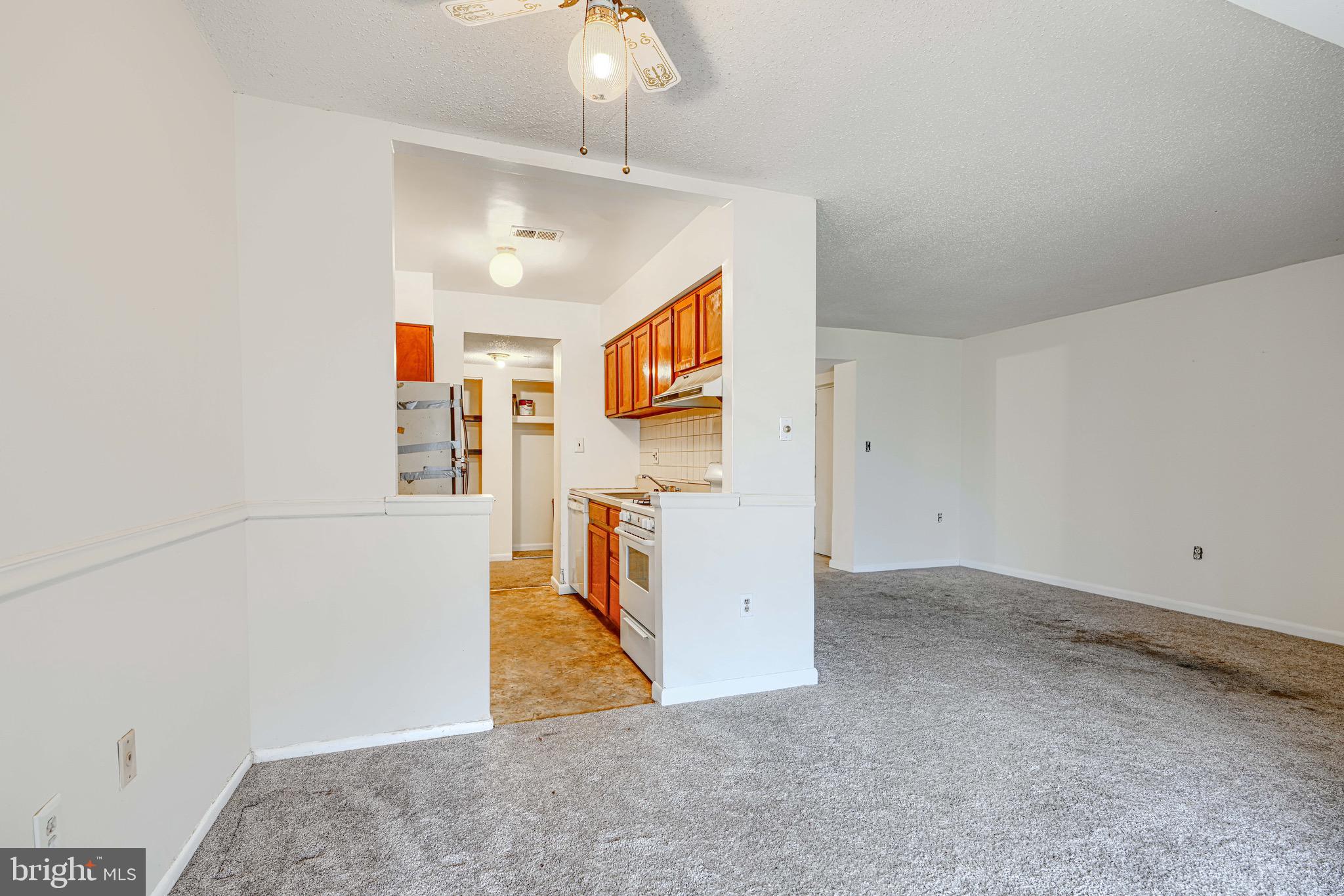 ROCKLAND RUN - Residential