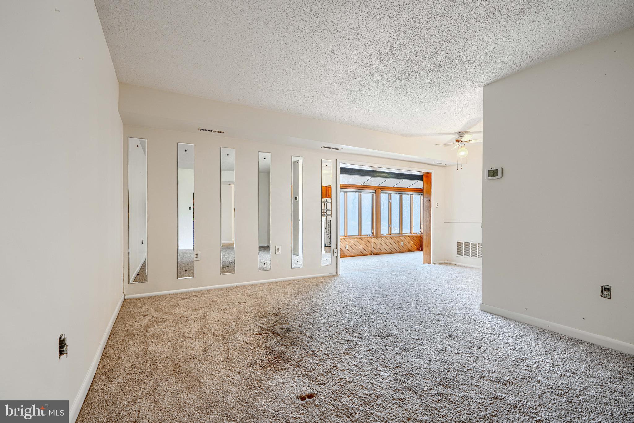 ROCKLAND RUN - Residential