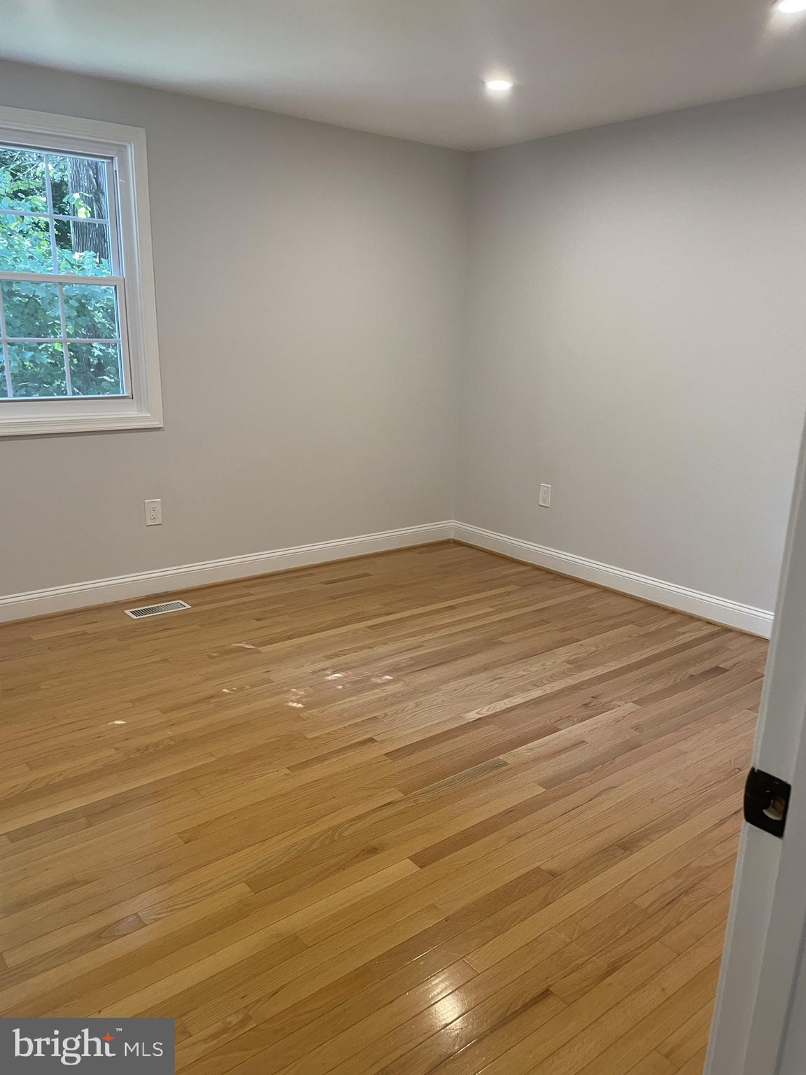 FOX LAIR - Residential Lease