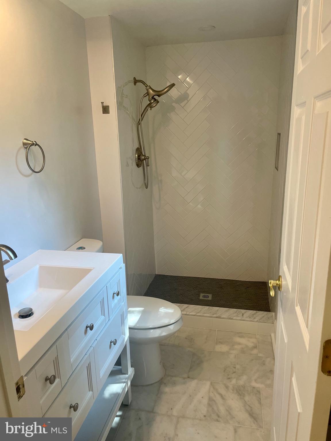 FOX LAIR - Residential Lease