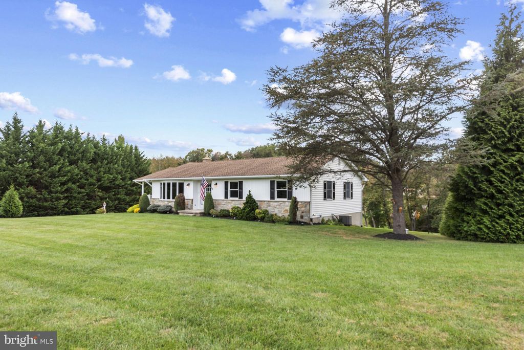 Photo of 18906 Falls Road, HAMPSTEAD, MD 21074 (MLS # MDBC2141294)
