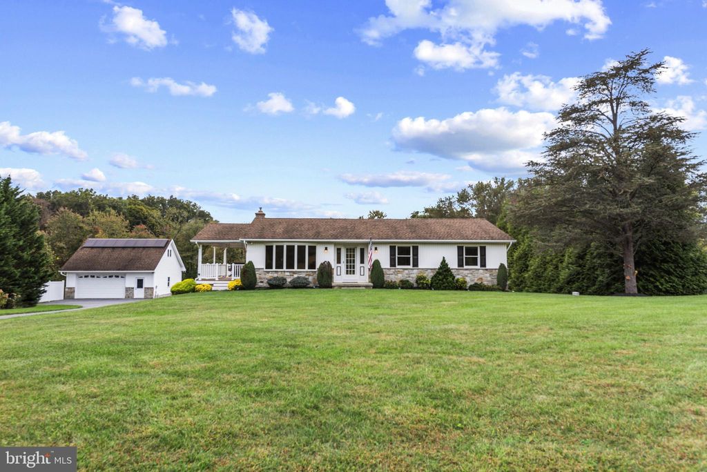 Photo of 18906 Falls Road, HAMPSTEAD, MD 21074 (MLS # MDBC2141294)