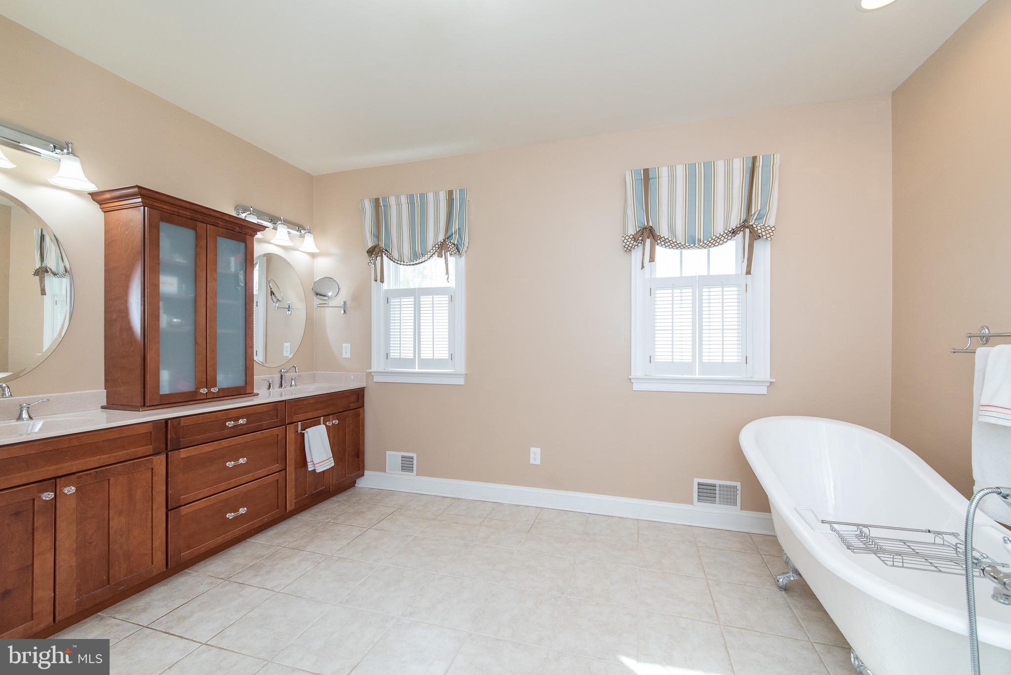 OAK GROVE FARM - Residential